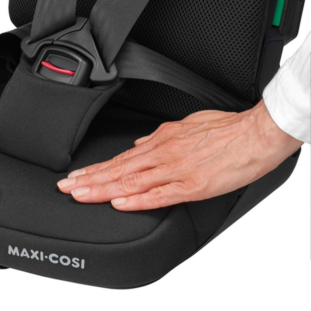 Maxi-Cosi Nomad Plus Car Seat - Authentic Black
